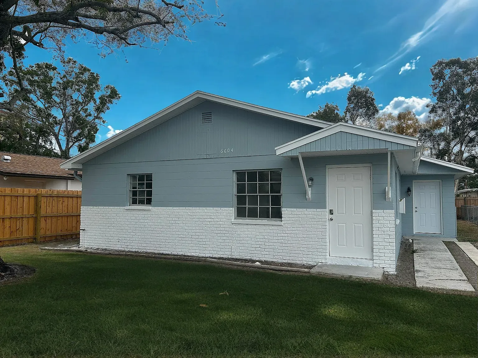 2 bed, 775 sqft, $1,590 — Photo 1