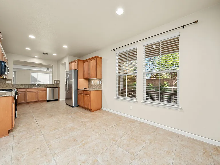 7405 Rothschild Ct — Photo 9
