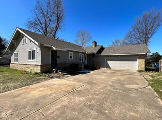 5544 S Lewis Pl, Tulsa, OK 74105