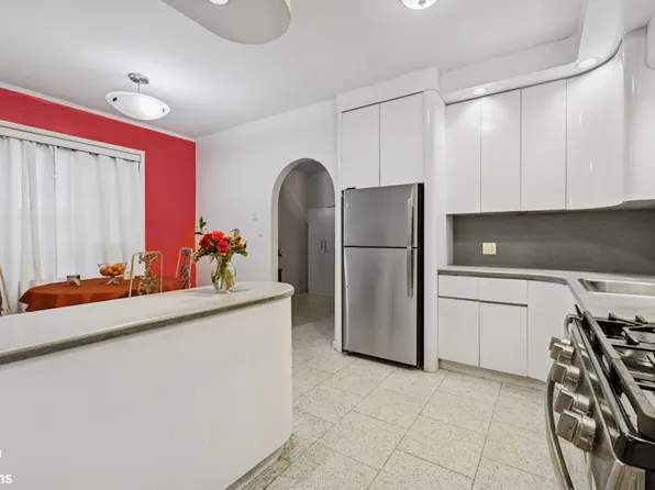 1702 East 28th Street image 8 of 16