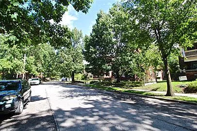 2803 Charlotte St — Photo 26