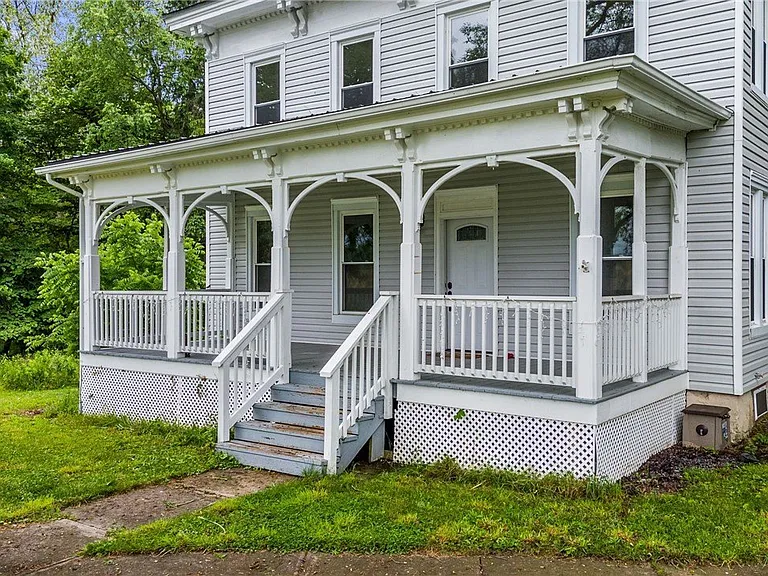 426 Davis Rd — Photo 22