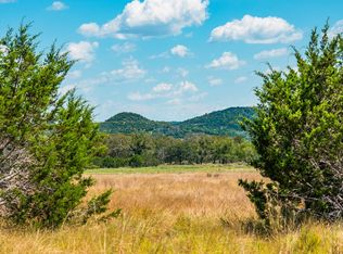 150 Tablerock Ridge Rd E, Center Pt, TX 78010