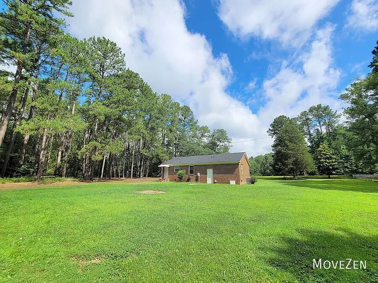 747 Hall Spencer Rd — Photo 22