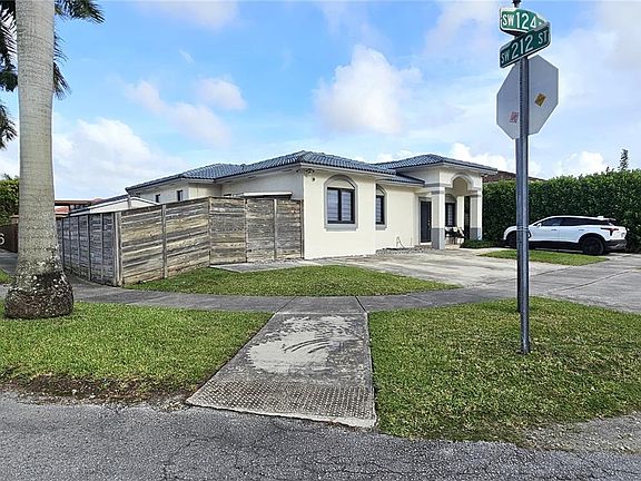 2nd image of 21203 SW 124th Pl