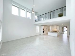 10407 Hahns Peak Dr, Houston, TX 77095