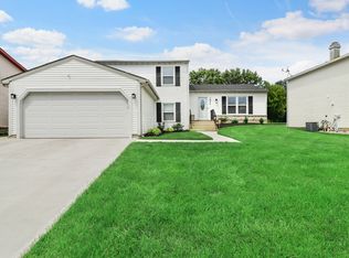 1844 Scarboro Dr, Glendale Heights, IL