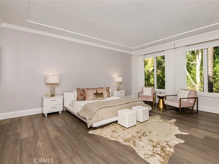 1756 Clear View Dr — Photo 41