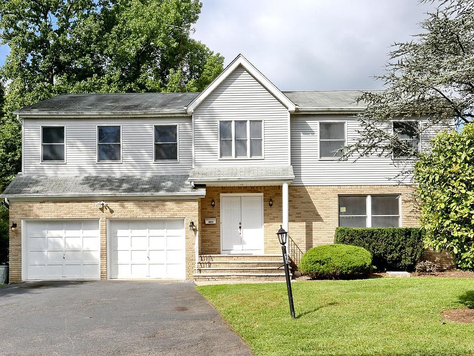 Welcome to 4 Bedroom 2.1 Bath Colonial Home in Cresskill