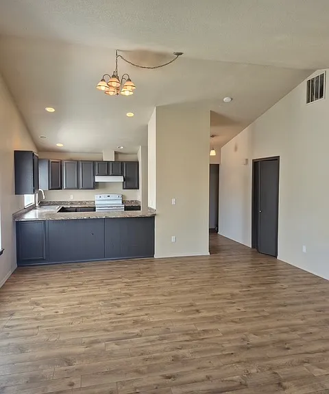 1228 Westbrook Loop #A — Photo 4