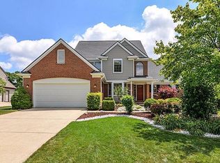 3943 Highlander Way E, Ann Arbor, MI 48108