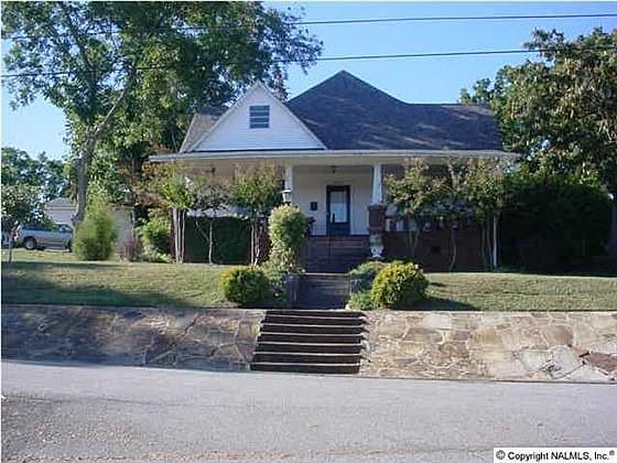 1st image of 256 Hill Ave