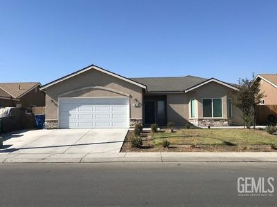 387 Calle Castellanos, Delano, CA, 93215