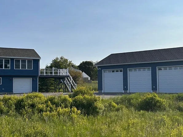57 County Road, Lubec, ME 04652