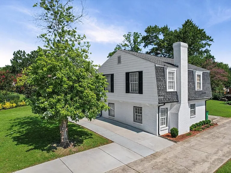 335 Meadowdale Ln — Photo 42