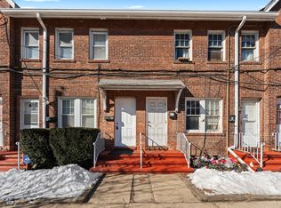 85 Waterman St, Bridgeport, CT 06607