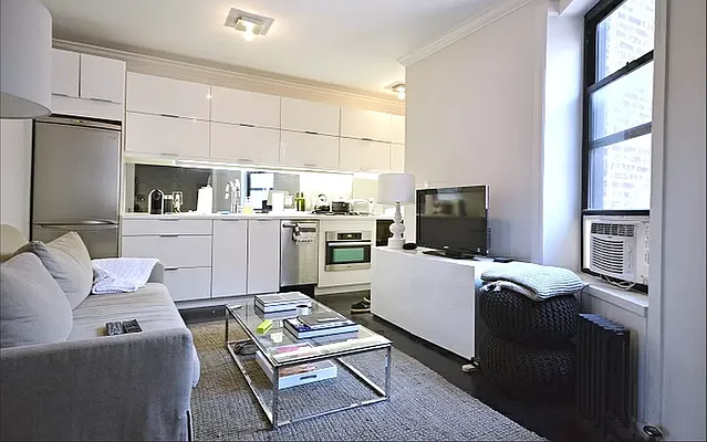 Rented by Compass | media 10