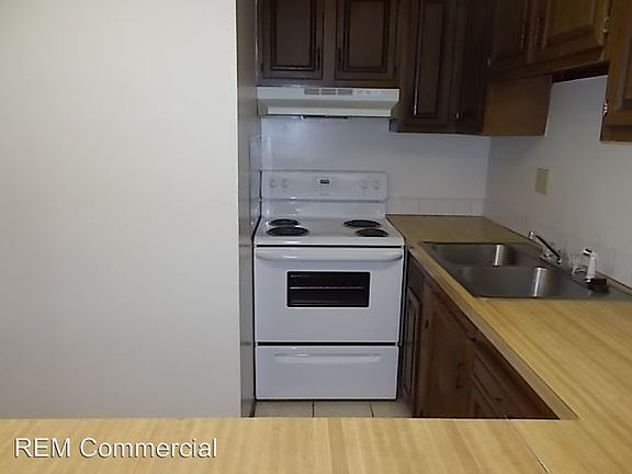 2nd image of 1723 Dominion Dr APT A