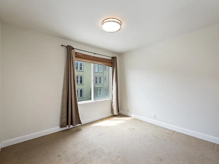1958 Golden Gate Ave #1 — Photo 14