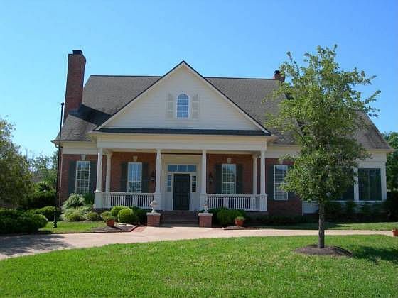 1st image of 1118 Royal Adelade Dr