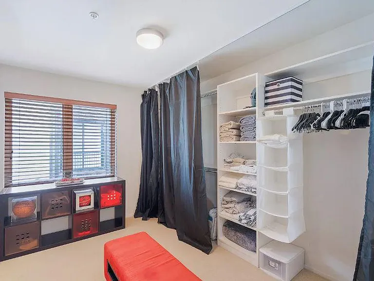 21 NE Wygant St — Photo 9