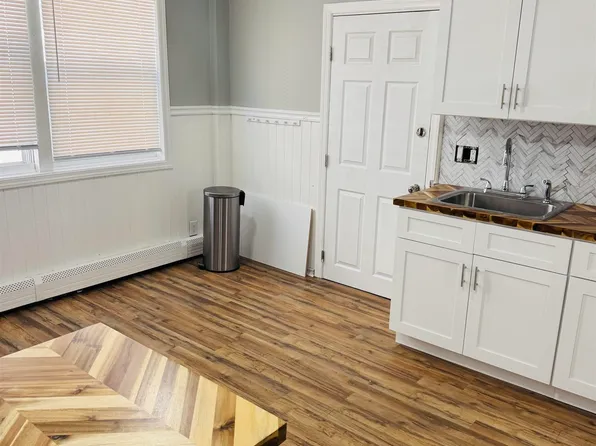 103 Kennedy Boulevard image 5 of 11