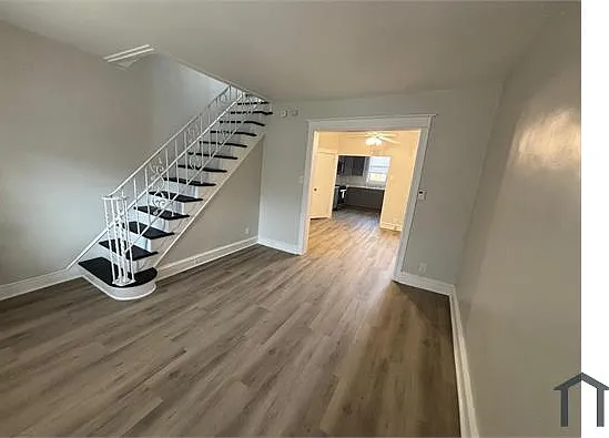 7127 Montague St — Photo 12