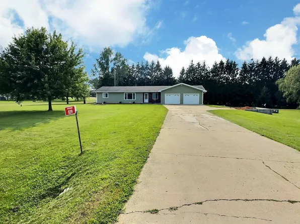 839 County Rd E, Ripon, WI 54971