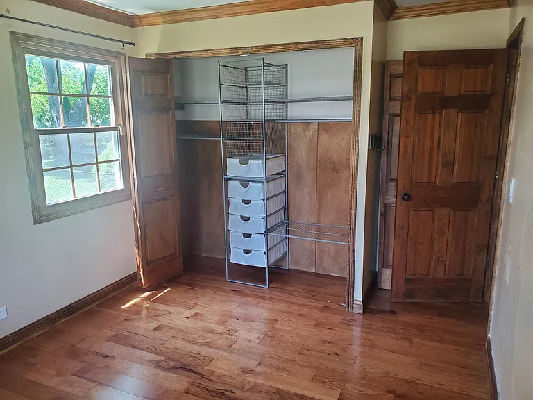 427 Justine Ave — Photo 16