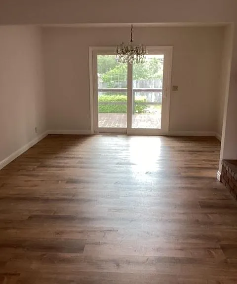 Natural light in dining room.