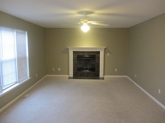 4th image of 2244 Blackmoor Park Ln
