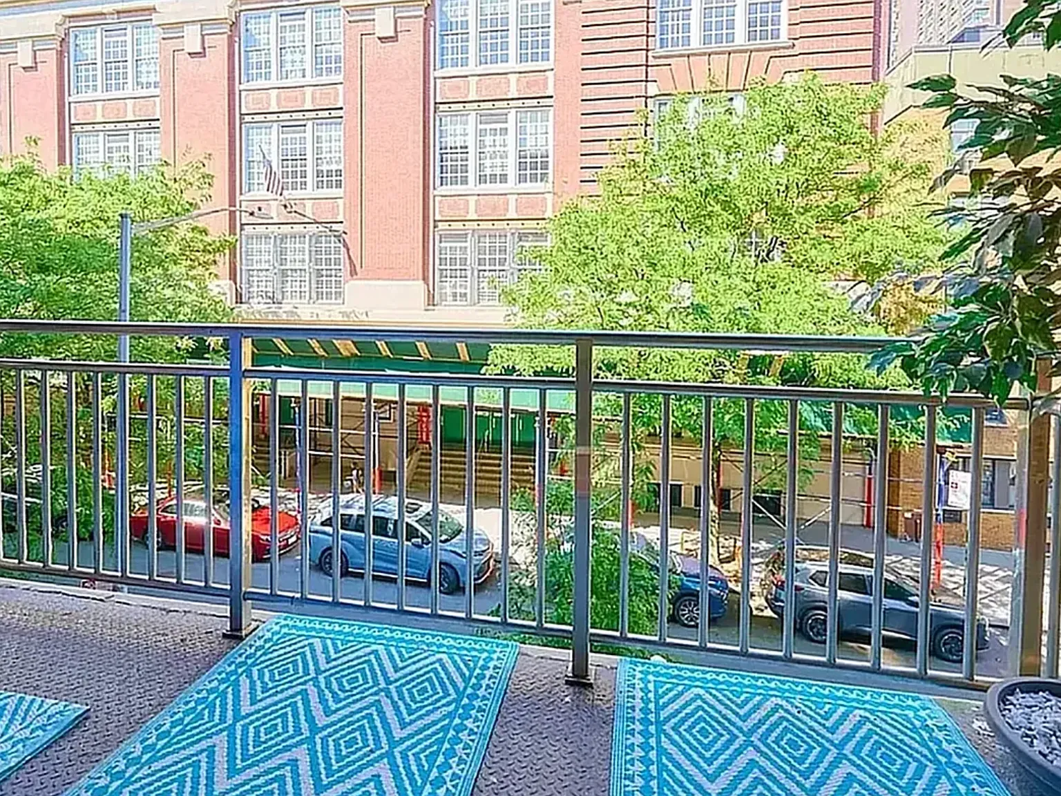432 East 88th Street — Photo 2