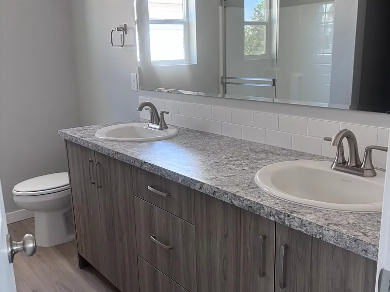 double vanities in primary bedroom