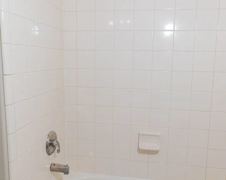 815 Cravens St #C — Photo 75