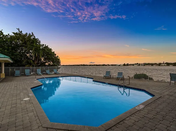 166 Barefoot Cove, Hypoluxo, FL 33462