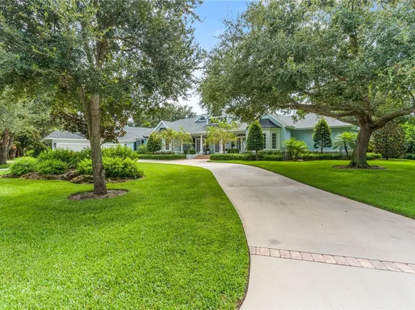 1100 Carolina Cir SW, Vero Beach, FL 32962