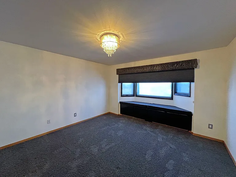 7512 Leif Ericson Dr — Photo 42