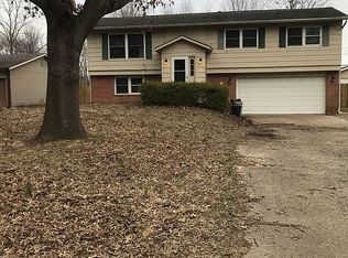 805 Melody Ln, Herrin, IL 62948