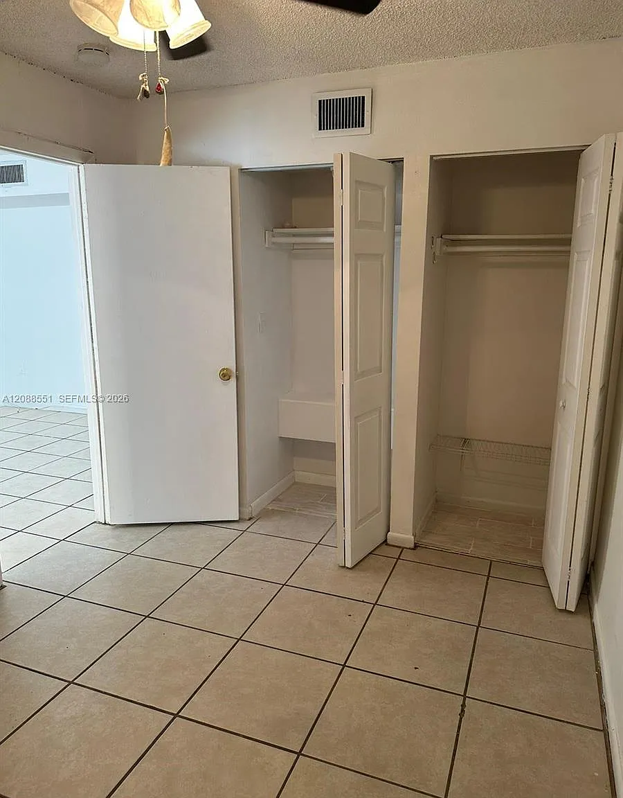 Horizons West Condo #2 — Photo 3
