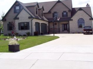 311 N Wildplum Ct, Appleton, WI 54913