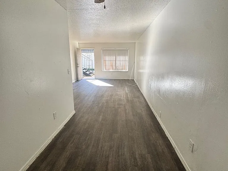 Campus Pointe Apartments — Photo 41