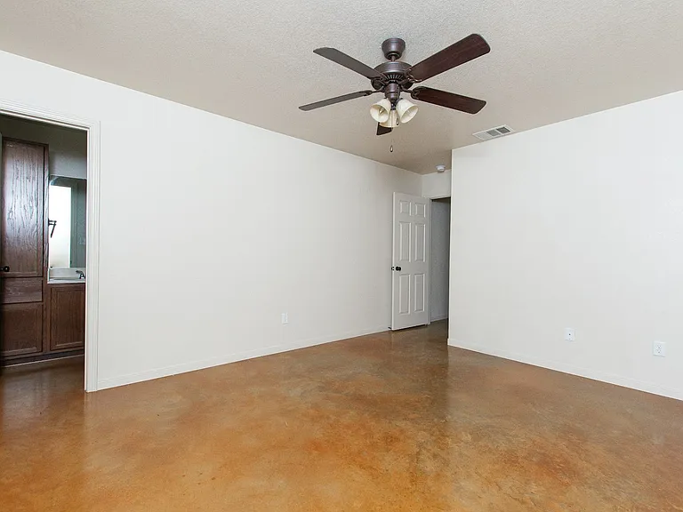 613 Kendra Dr #A — Photo 15