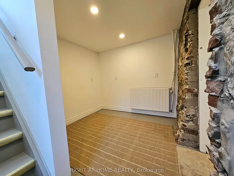 263 Keele St — Photo 5