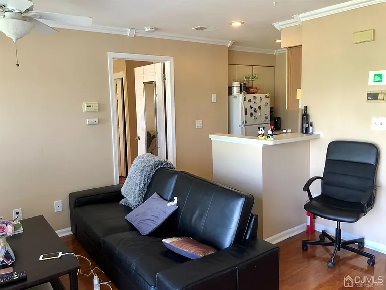 336 Cozzens Ct — Photo 86