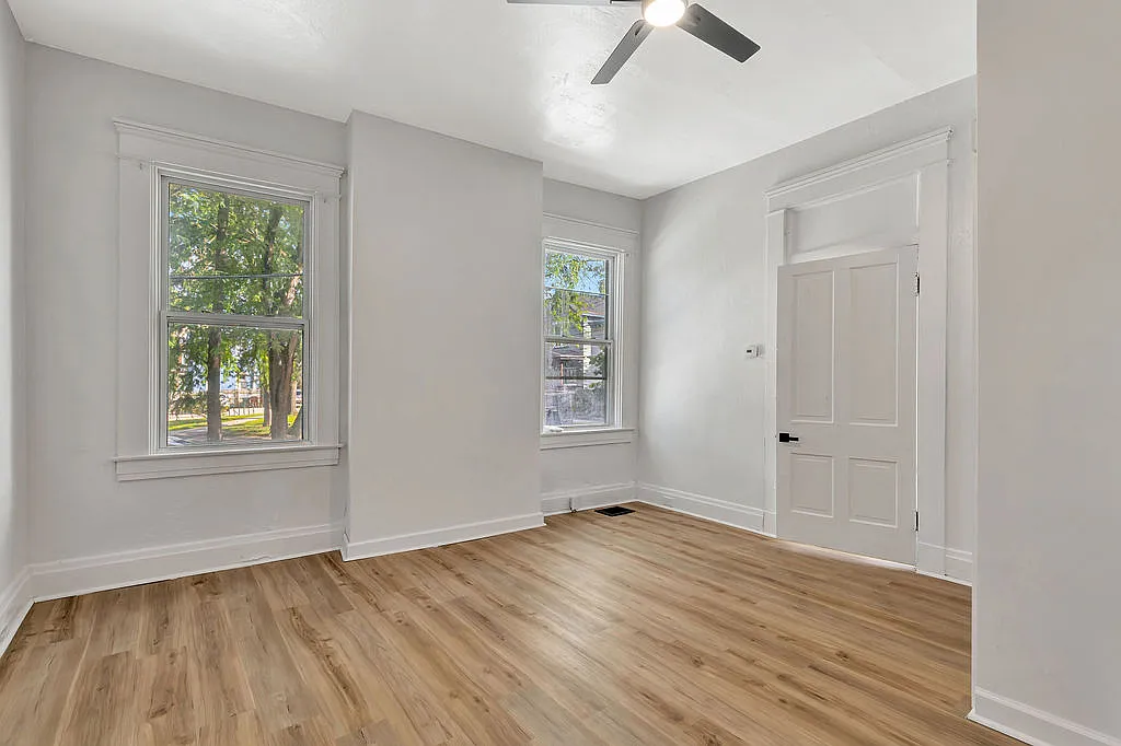 1 bed, 1000 sqft, $1,000 — Photo 3