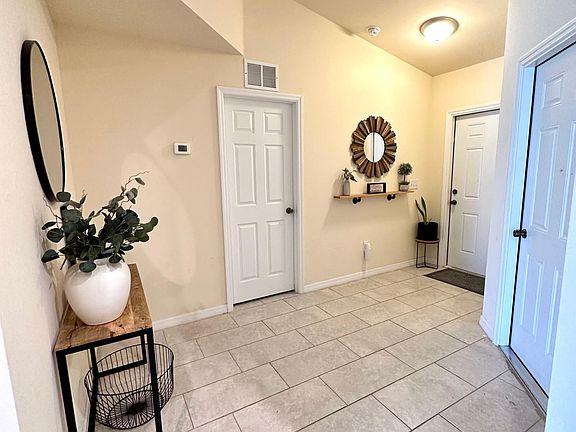 2nd image of 642 SE 13th Pl