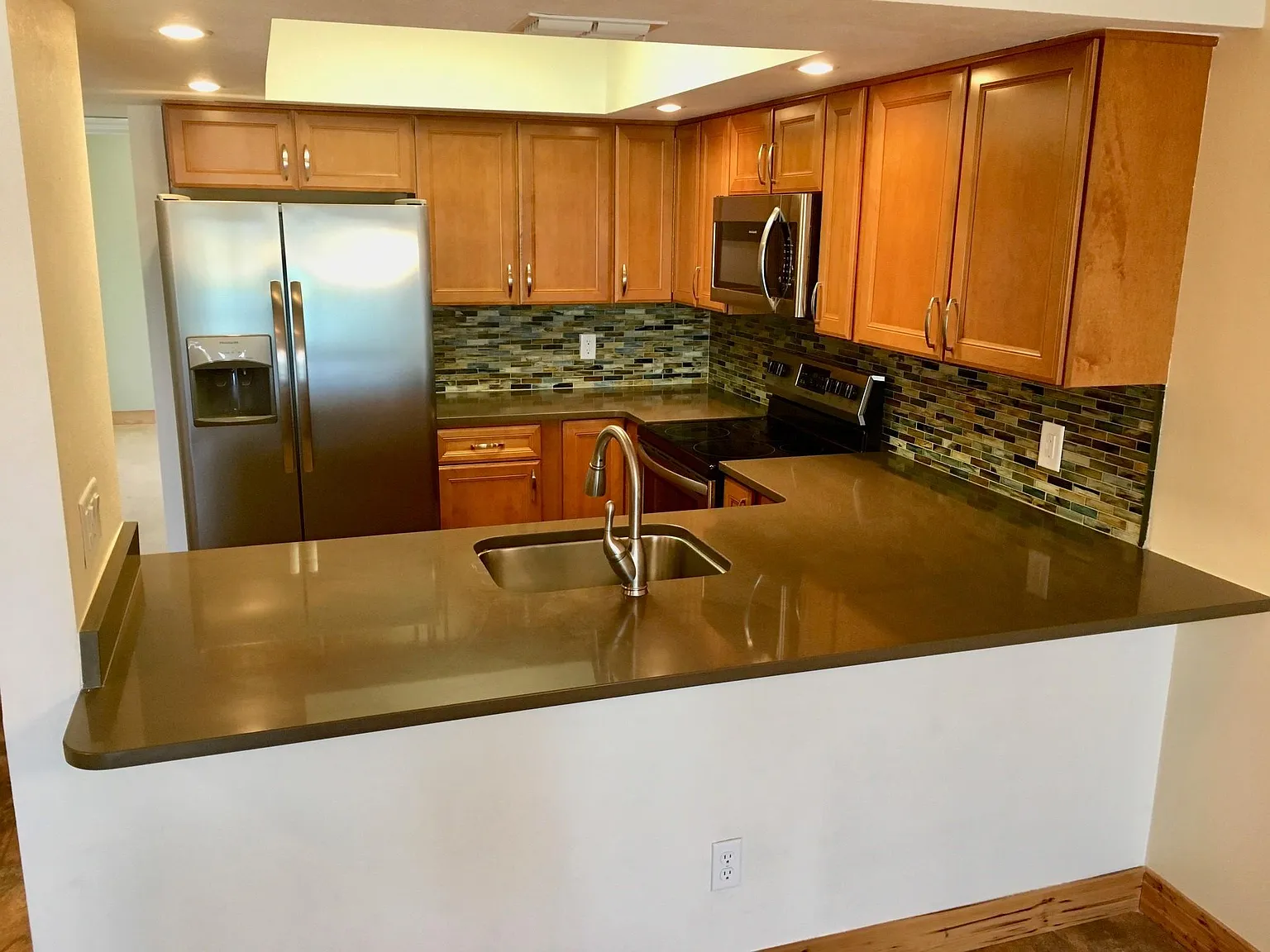 3 bed, 1340 sqft, $3,700 — Photo 2