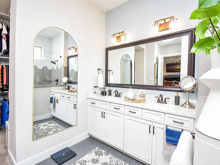 10914 Brambling Wood Dr S — Photo 16