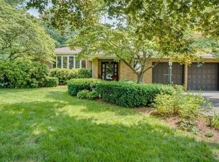 14 Primrose Path, Hatfield, MA 01038