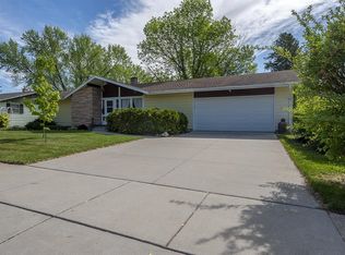 1710 N Claremont Dr, Janesville, WI 53545